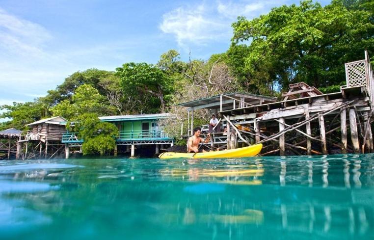 Lusia'S Lagoon Chalets Salelologa Luaran gambar